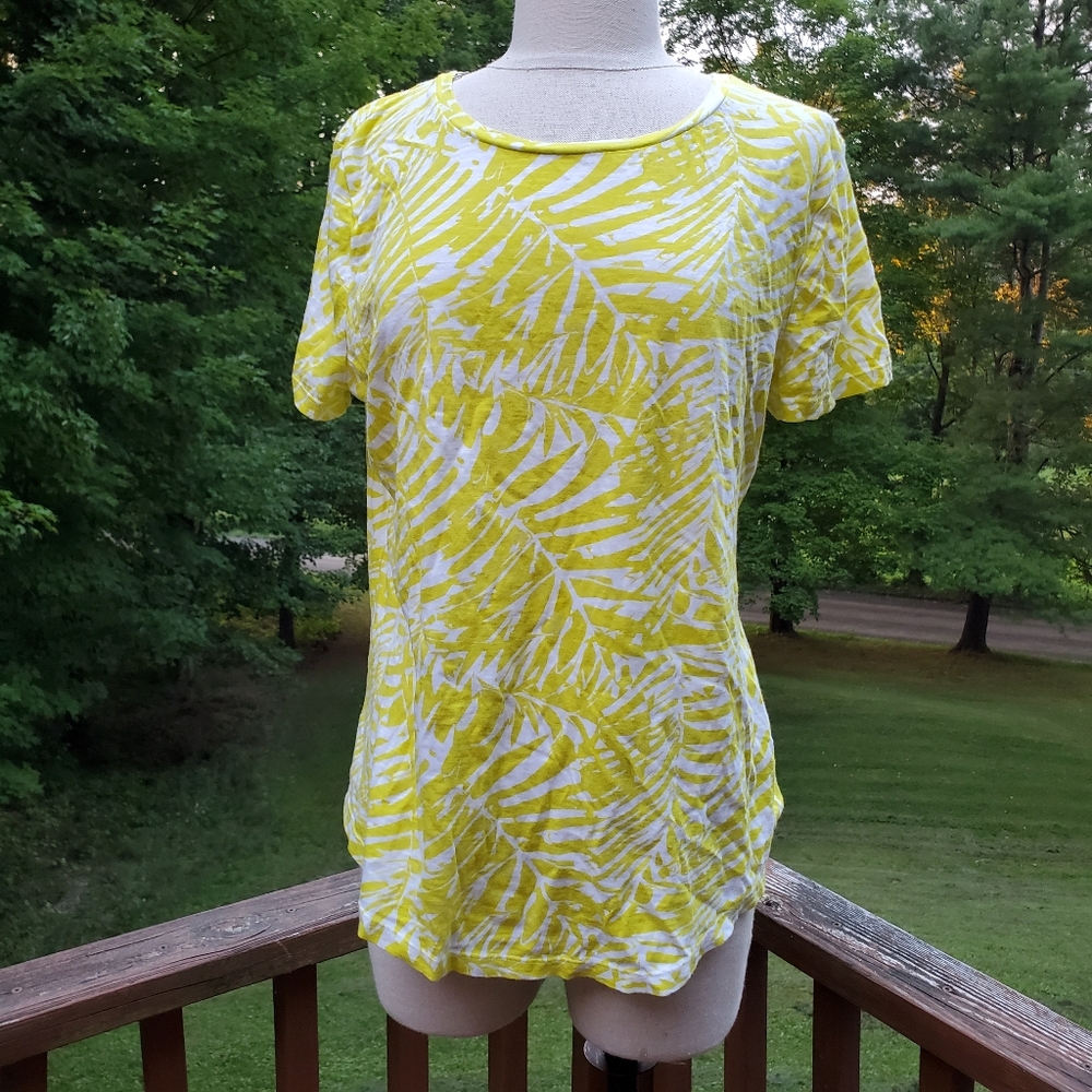 Large tropical tee